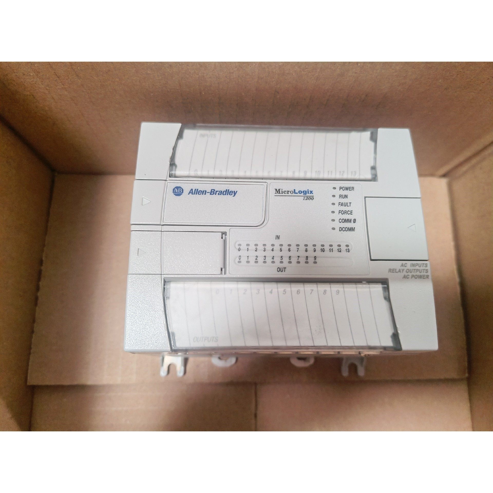 1762-L24AWAR 成色漂亮  需要请联系 A备件议价