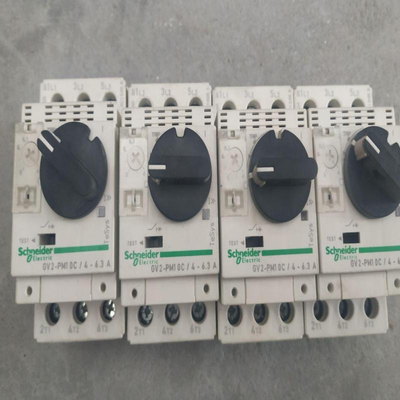 施耐德电动机断路器 GV2-PM10C GV2PM1咨询下单