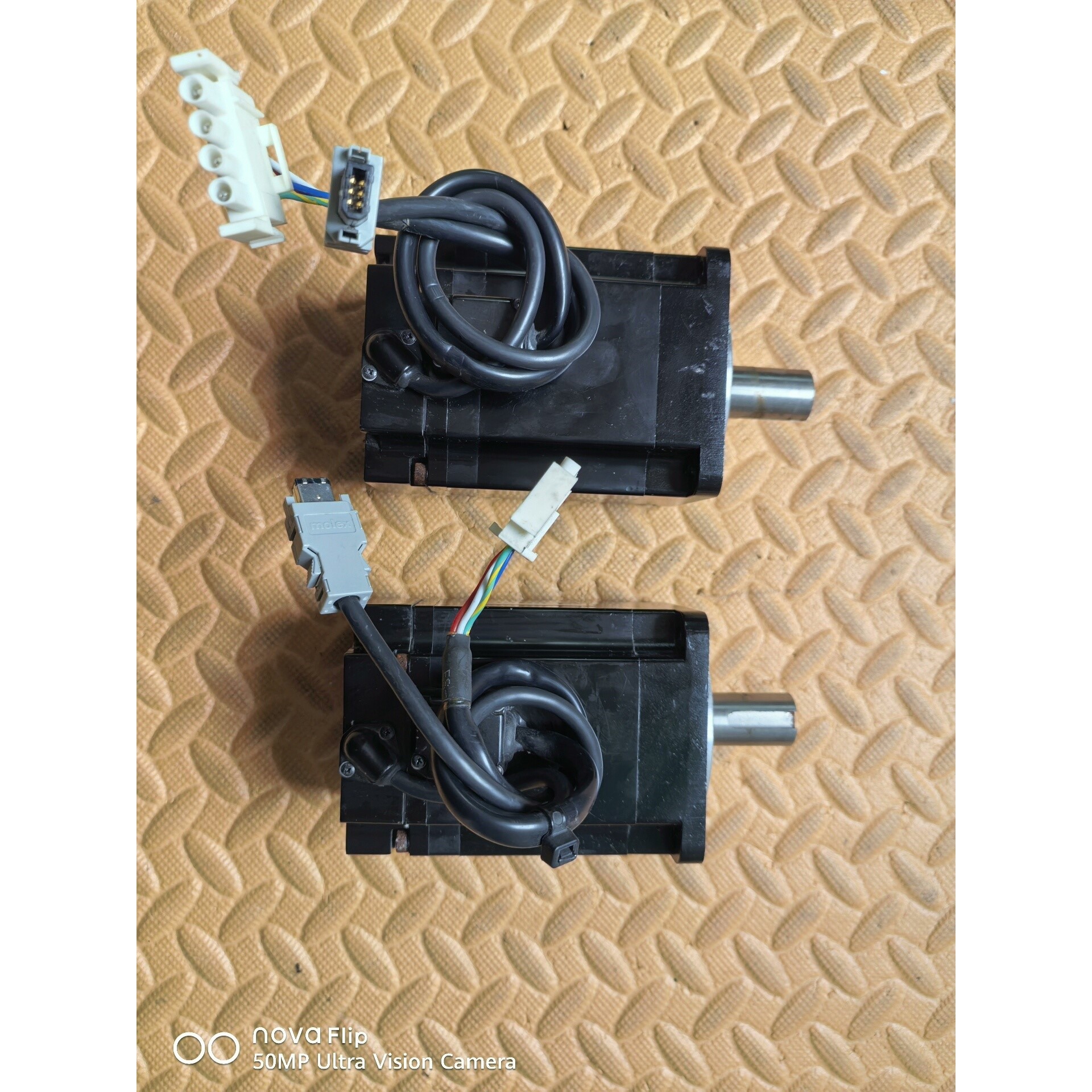 安川伺服电机型号SCMJV-08ADEC6S功能完好轻议价 维修