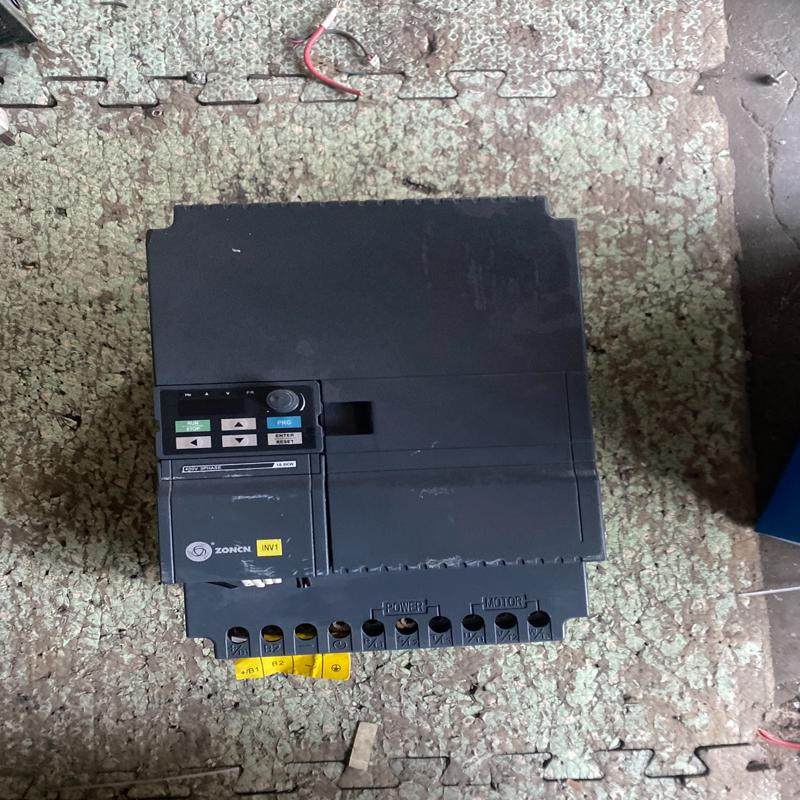 检测众辰变频器Z2400-18.5P成色漂亮，看上的来 咨询