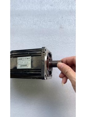 电机080asat-M02430功率750W成色实拍图 议价 维修