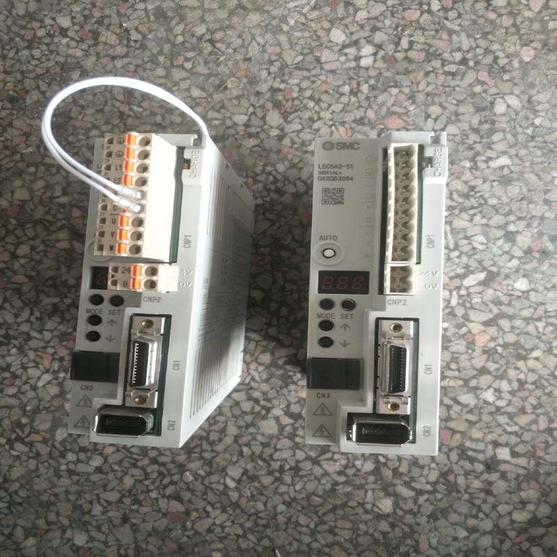 拆机SMC伺服驱动LECSA2-S3/200W一台，咨询下单
