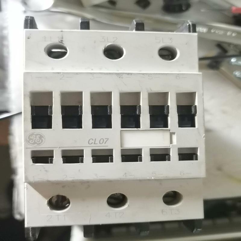 检测GE CL07A300M 220VAC. 无包装， 咨询