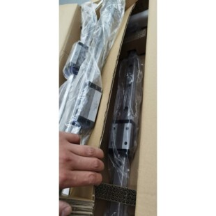 亚德客滑块,亚德客导轨,全新未使用,全新4套,一箱装,LSH备件议价