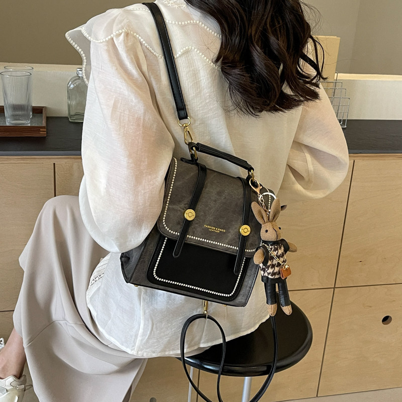 红鹮鸟双肩包高级感小众包包女2026书包学生时尚旅行轻便背包