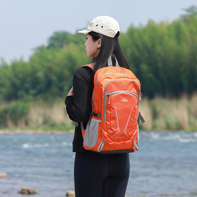 红鹮鸟户外登山徒步双肩包男女大容量旅行防水背包轻便运动包通勤