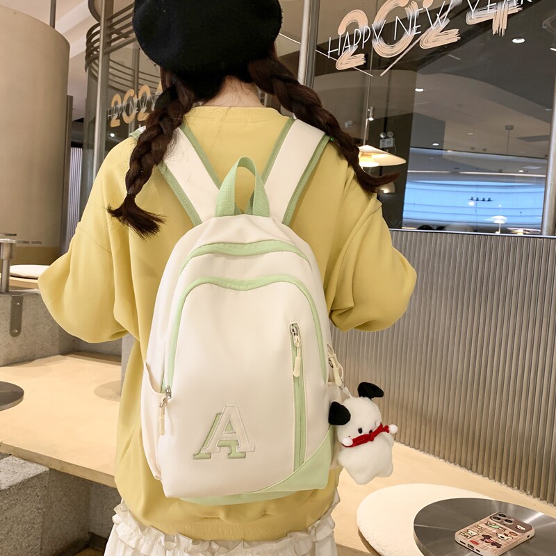 书包女大学生上课包大小号双肩包