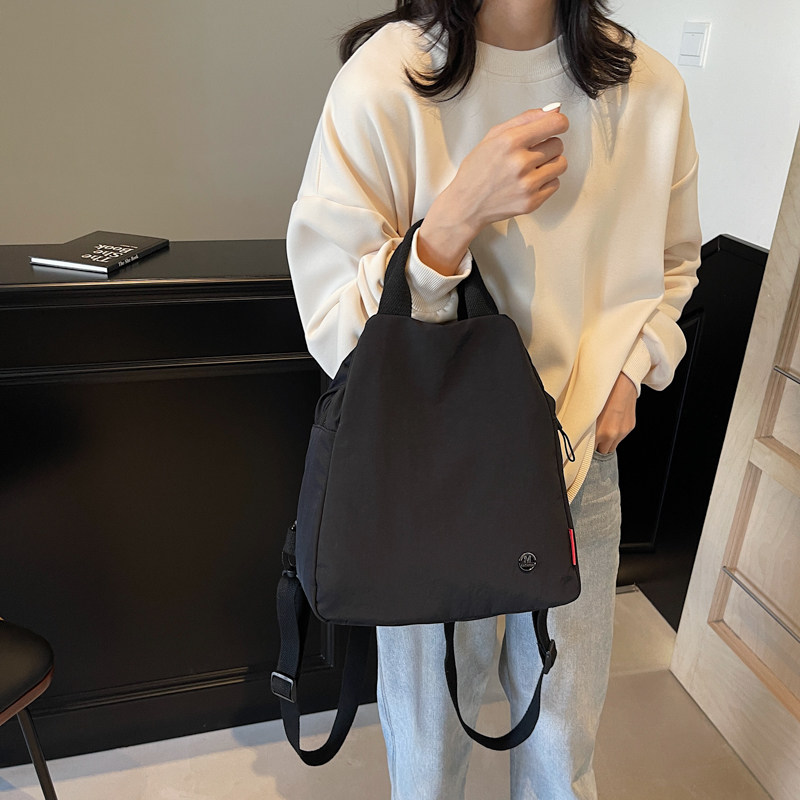 红鹮鸟轻便尼龙多功能双肩包