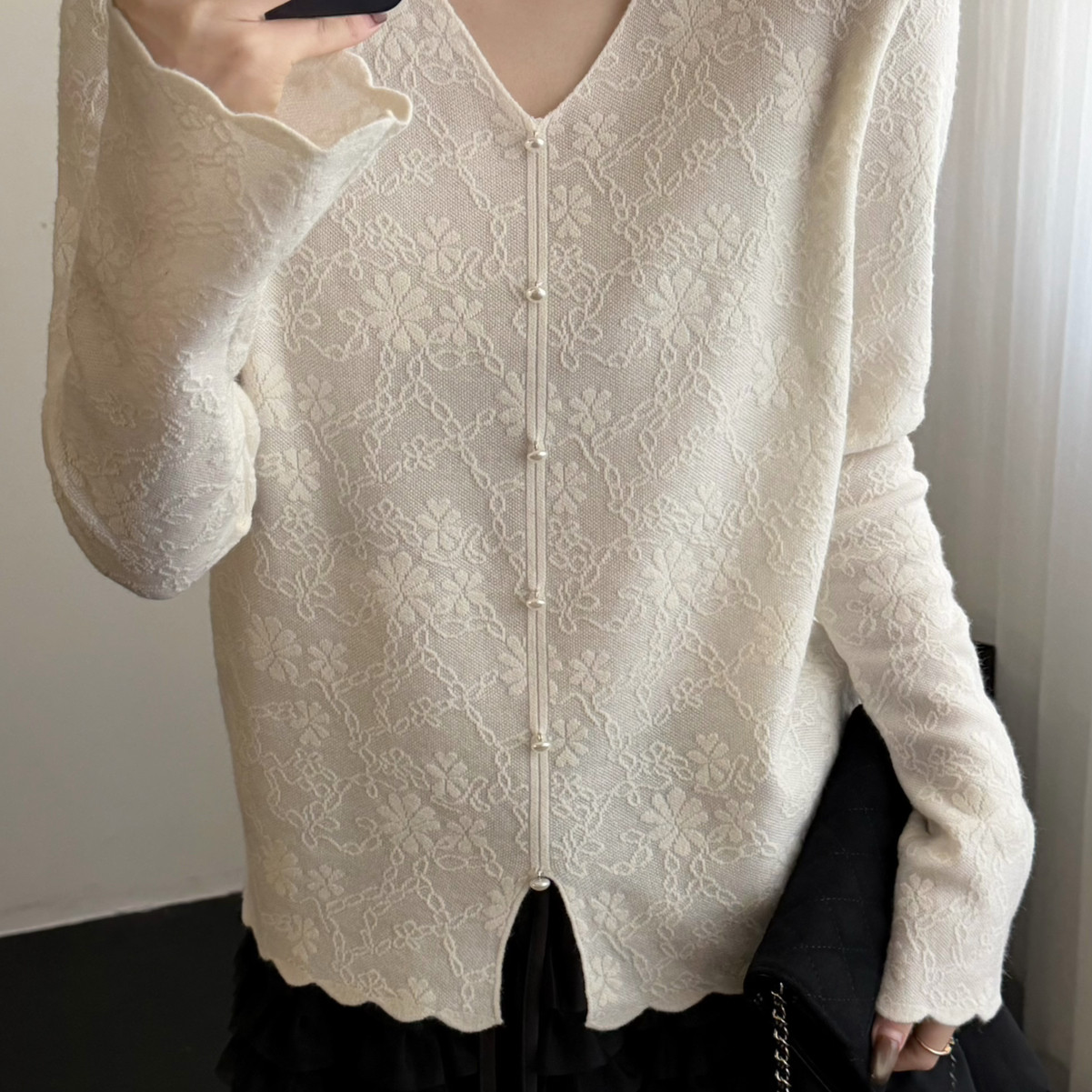 TB媞宝-26年早春温柔杀温柔纯欲风蕾丝钩花喇叭袖v领针织衫75218,孕妇装/孕产妇用品/营养,连衣裙,淘宝优惠券,粉丝福利购,淘宝优惠卷