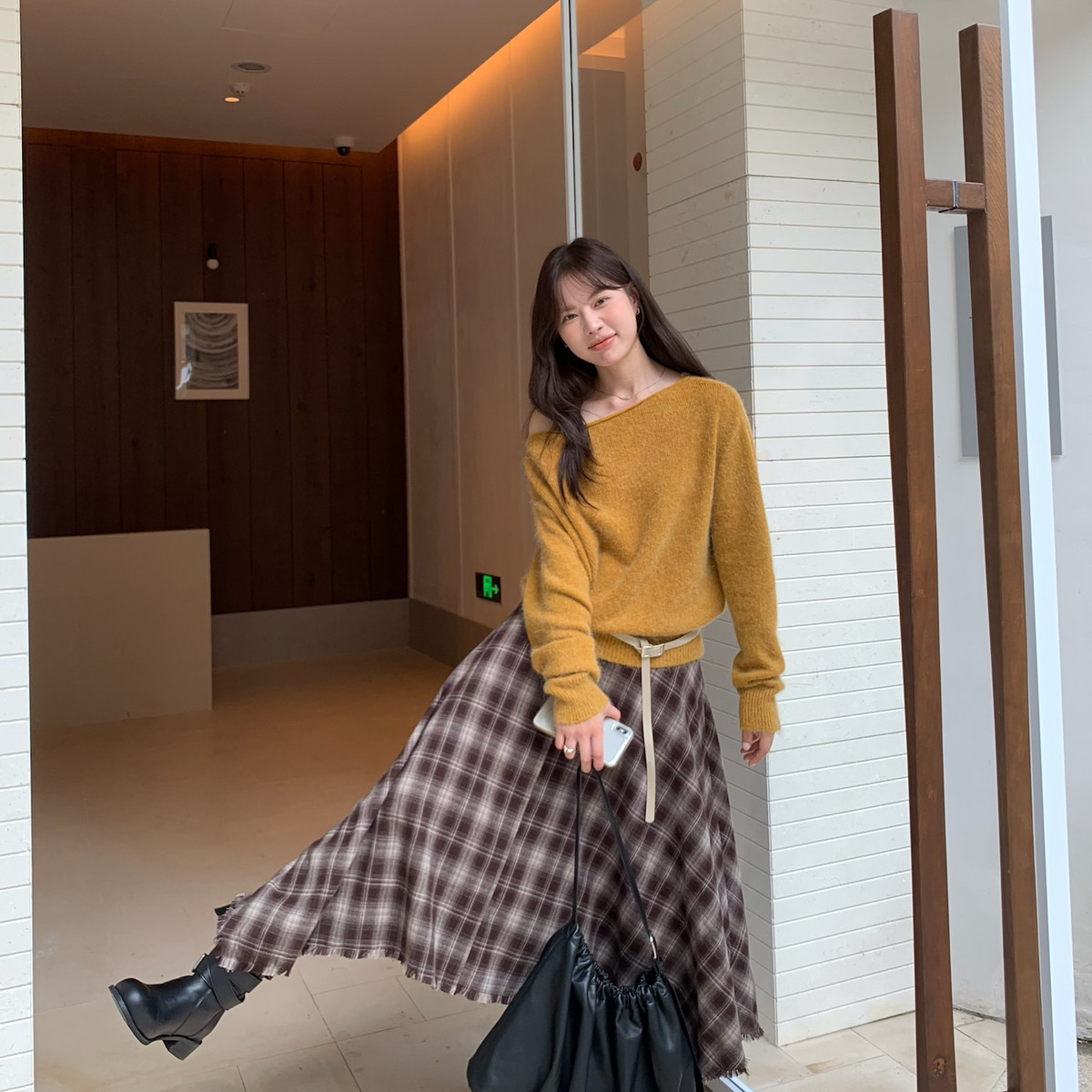 VIVIS TYPE-毛料斜肩可一字肩保暖毛衣(配腰带)8569-