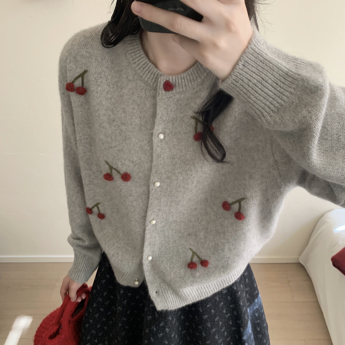 MUUTIS牧缇-水果立体装饰阿拉善骆驼针织开衫（含50.6绵羊毛）LD9