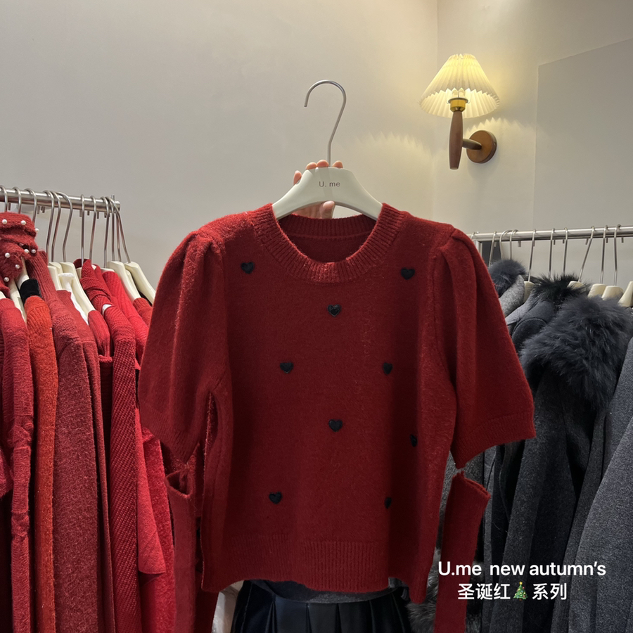 U.ME-冬上新圣诞红爱心宽松泡泡袖针织衫(配袖套)YS1-8833