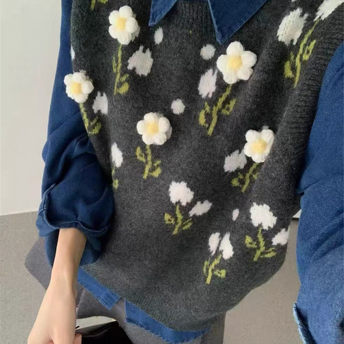 木可丽人-春26年新款翻领牛仔衬衫+立体花朵叠穿针织马甲套装3515