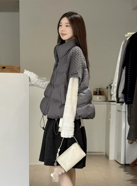 大钱-简约设计感立领绗缝羽绒马甲b801