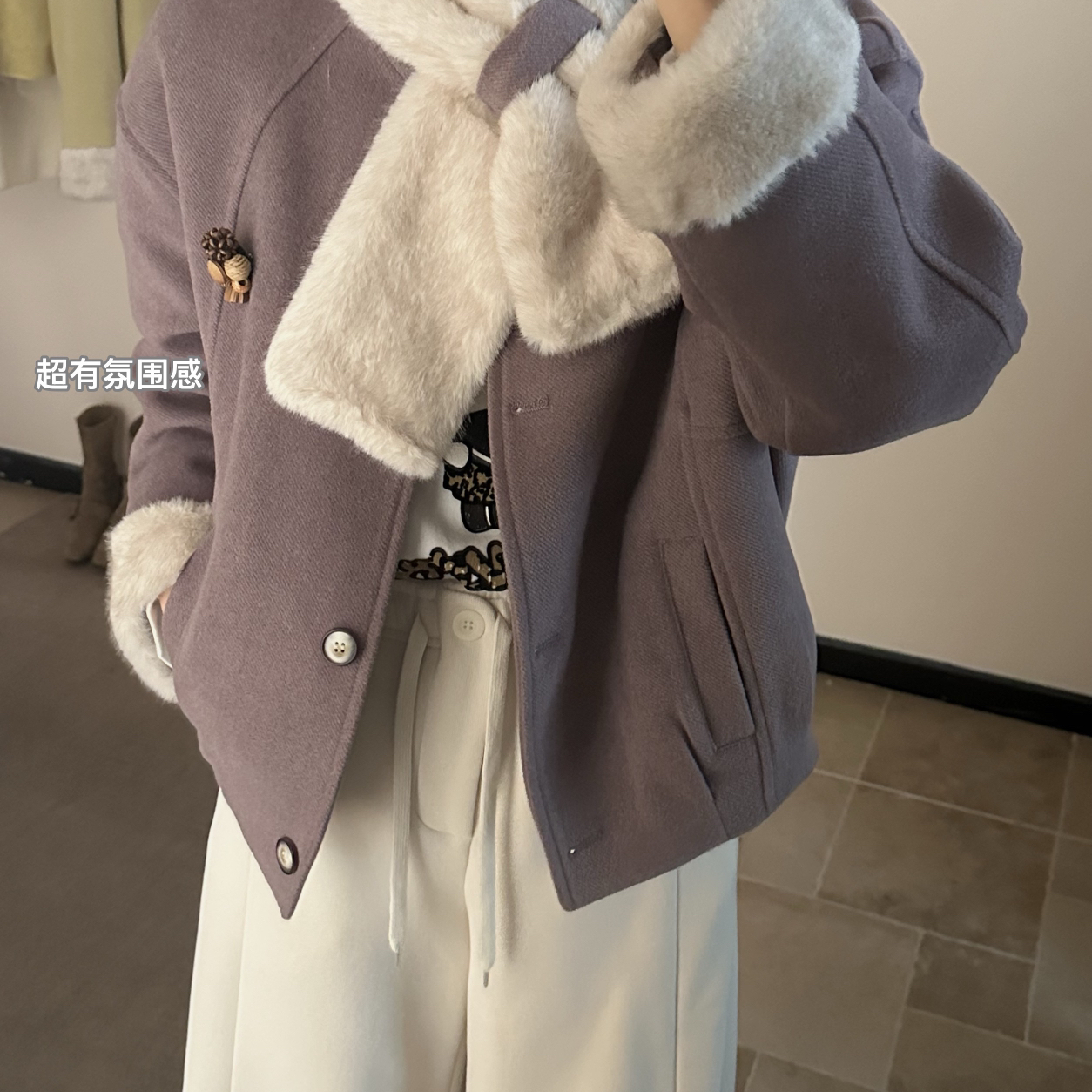 Miss Rao欣尧AOT-订制胸花保暖羽绒服外套(配胸针,仿毛围脖)60581