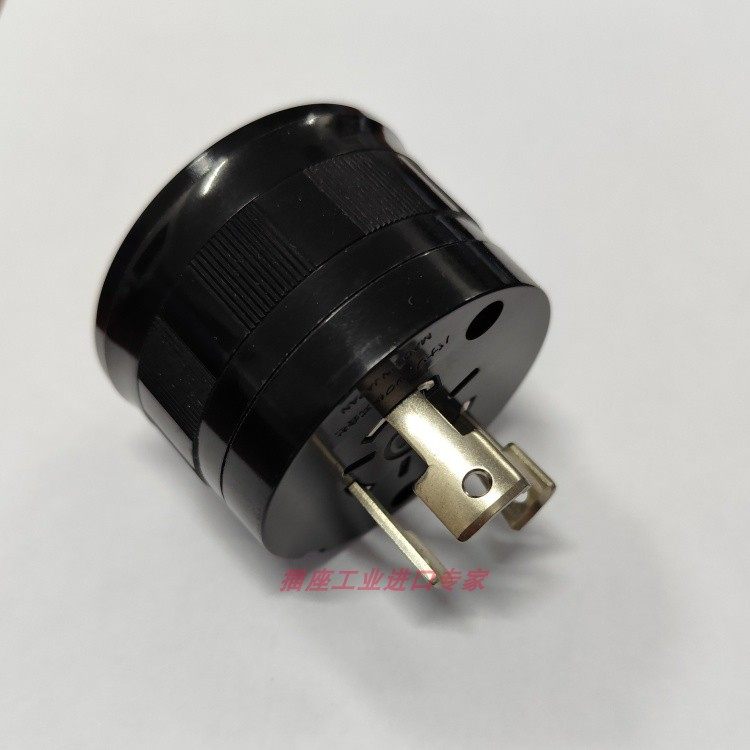 日本松下panasonic工业接插头WF6331（30A250V3P注意插孔方向） - 实物图