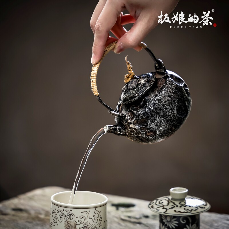 板娘的茶 纯银999星球系列藤编银壶220ml