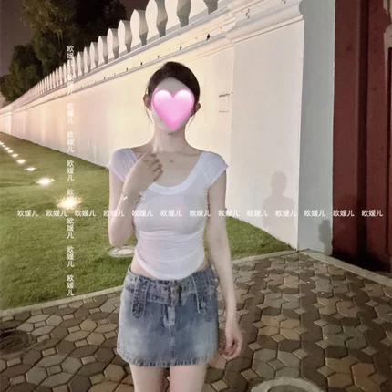 白色t恤女上衣短袖高腰短款设计感小众辣妹2025新款体恤显瘦纯欲