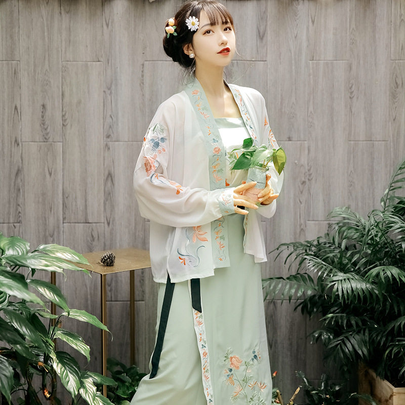 原创春来汉服女宋制旋裙飞机袖短衫三件套防晒开衫吊带春夏大码秋