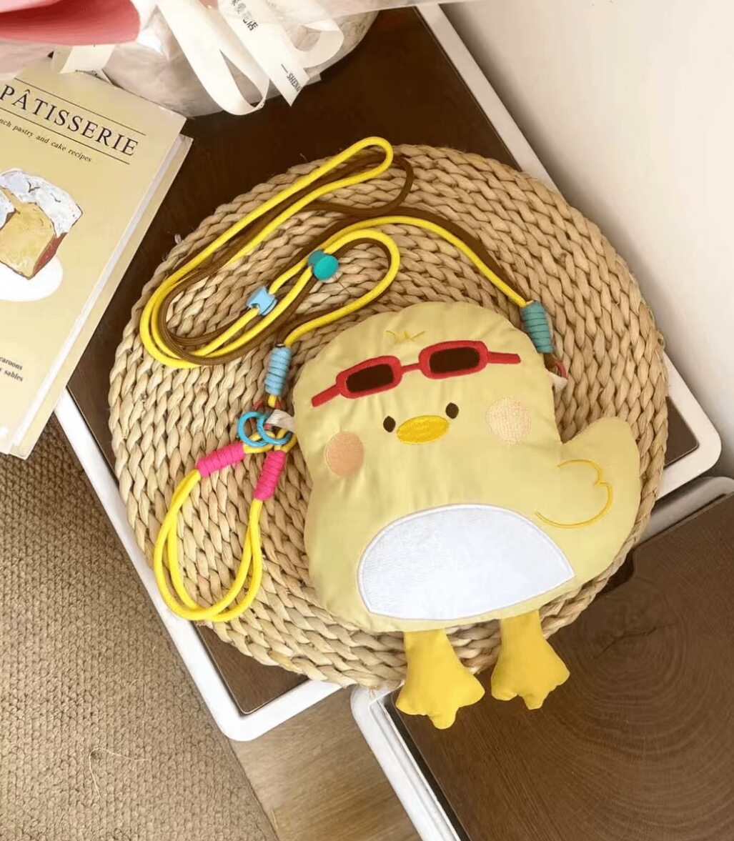 可爱卡通少女心手机包春季新款轻便尼龙韩系迷你多巴胺撞色斜挎包