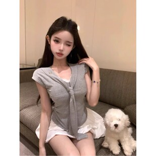 高腰白色纯欲短裙女花苞裙两件套 T恤女秋季 时尚 蕾丝拼接V领短袖