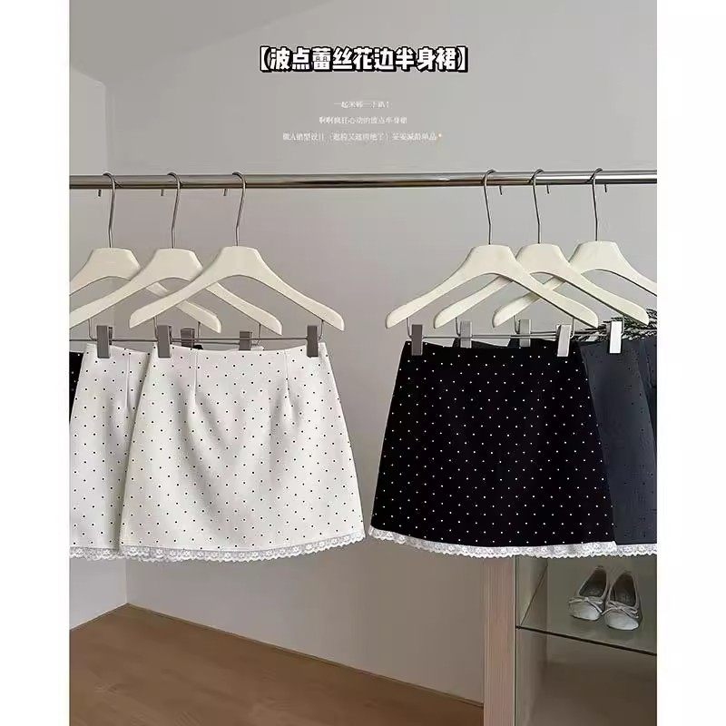 蕾丝拼接复古波点半身裙女夏季新款防走光高腰包臀裙百搭A字短裙