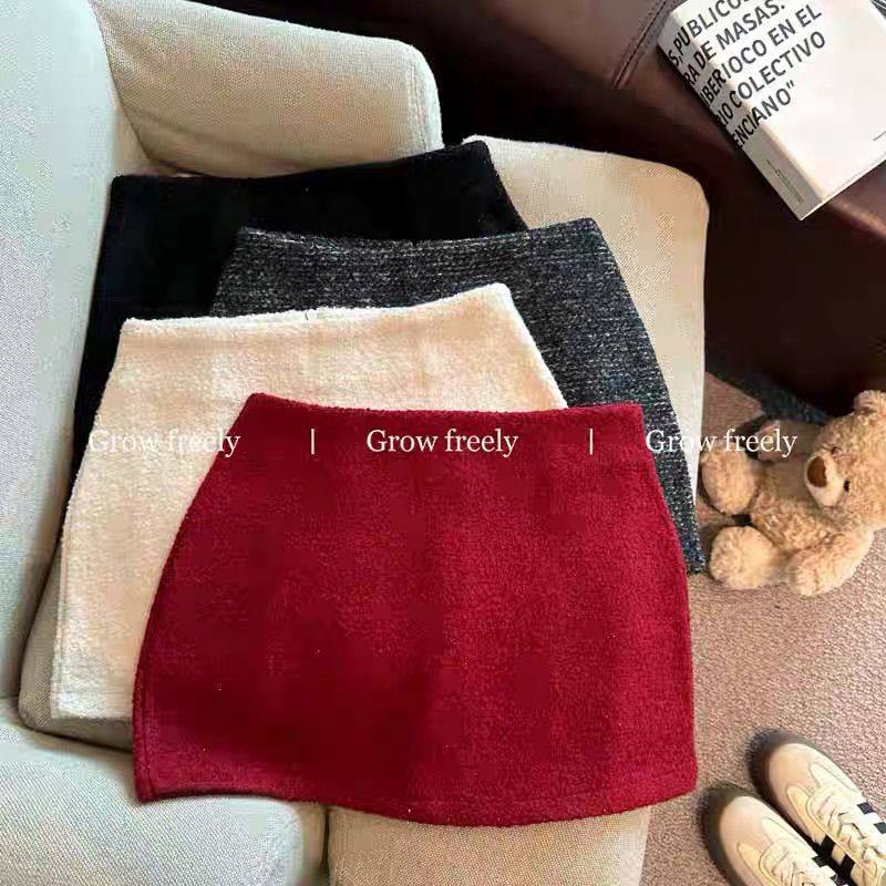 小香风新年红色毛呢半身裙女2026新款高腰显瘦包臀裙时尚a字短裙