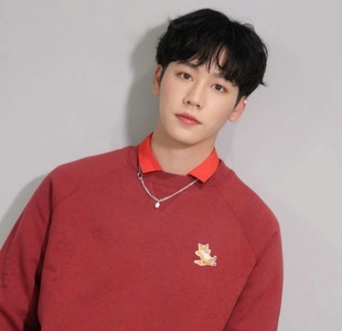 瓦纳拉特·拉萨梅拉特War同款 珍珠吊坠拼接项链