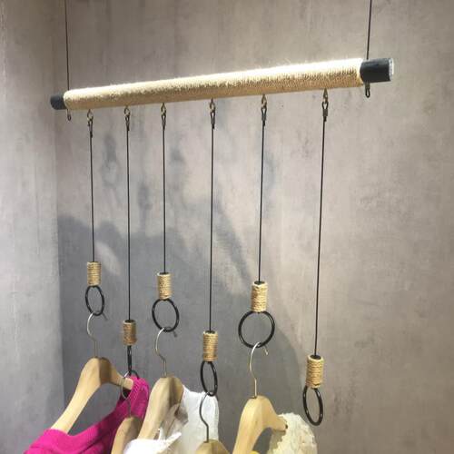 服装店吊环上墙展示架钢丝吊架麻绳复古实木壁挂童装货架衣架侧挂