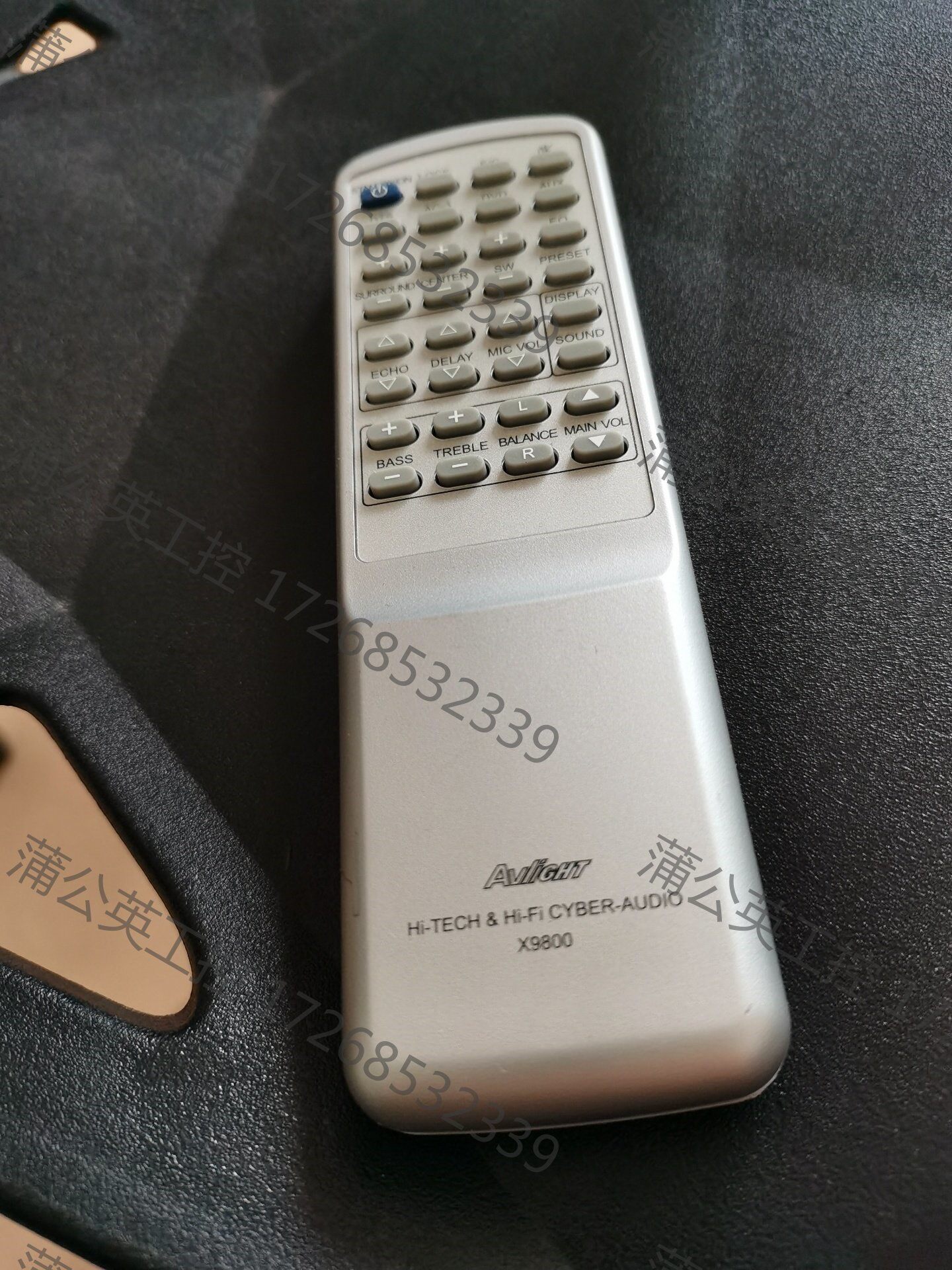 爱浪9800  x9800原装遥控器,成色不错,功能正常,需要联系