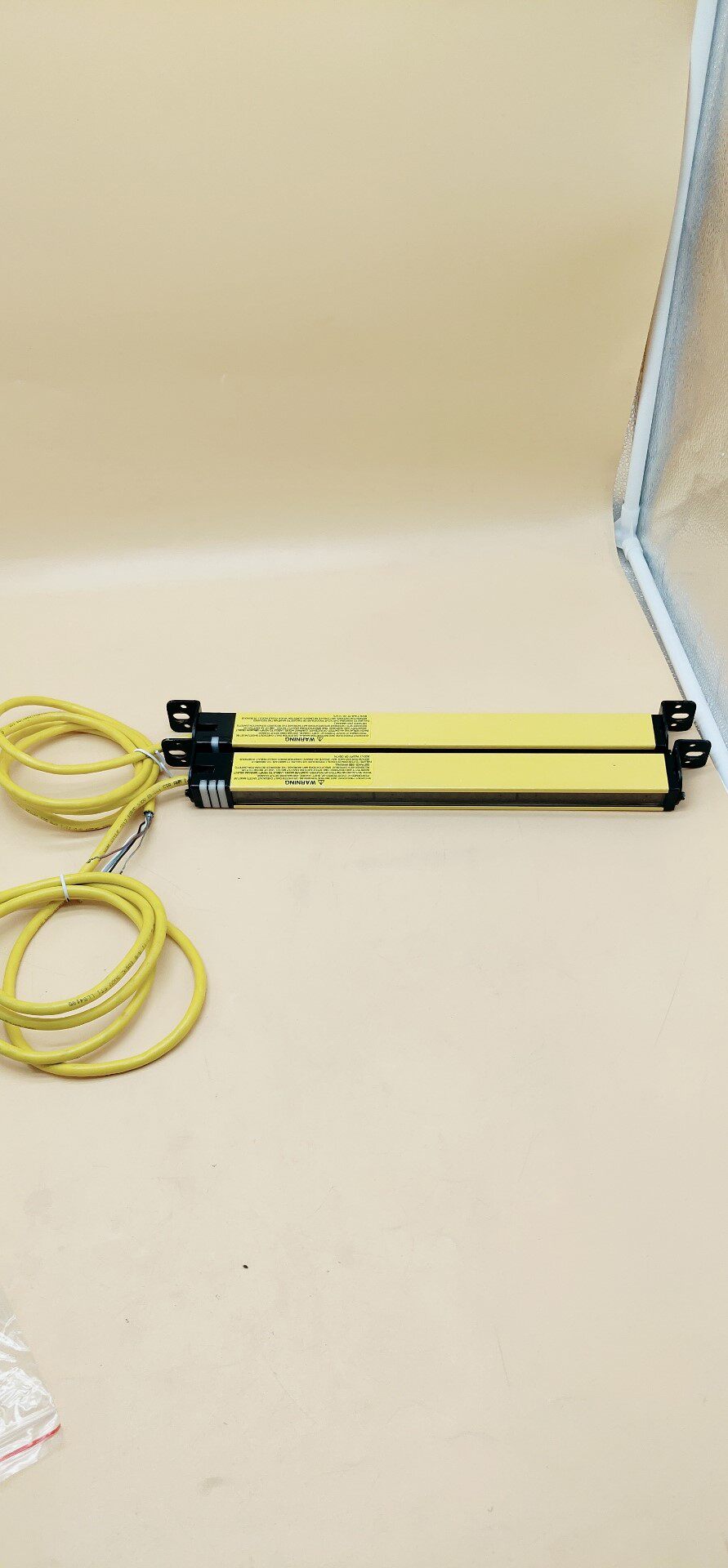 usr1224yi邦纳安全光栅现货实物一对,功能完好,成色漂