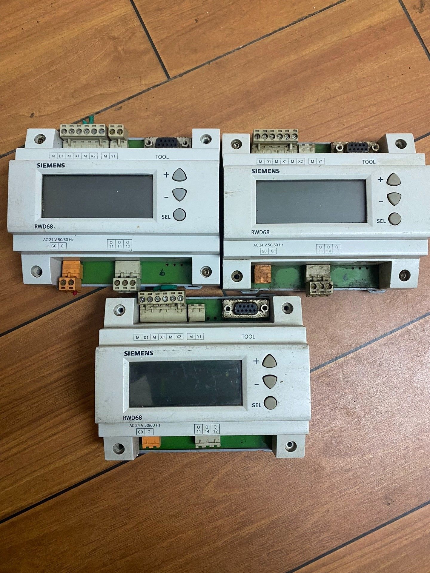 西门子温度控制器 rwd68通用型液晶比例现场ddc控制器打