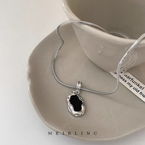 MEIRLINC 黑白湖泊 创意小众设计高级感情侣ins欧美复古新款百搭