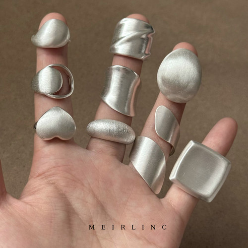 MEIRLINC 原创小众独特设计高级感袖法式复古新款扣夸张ins个性