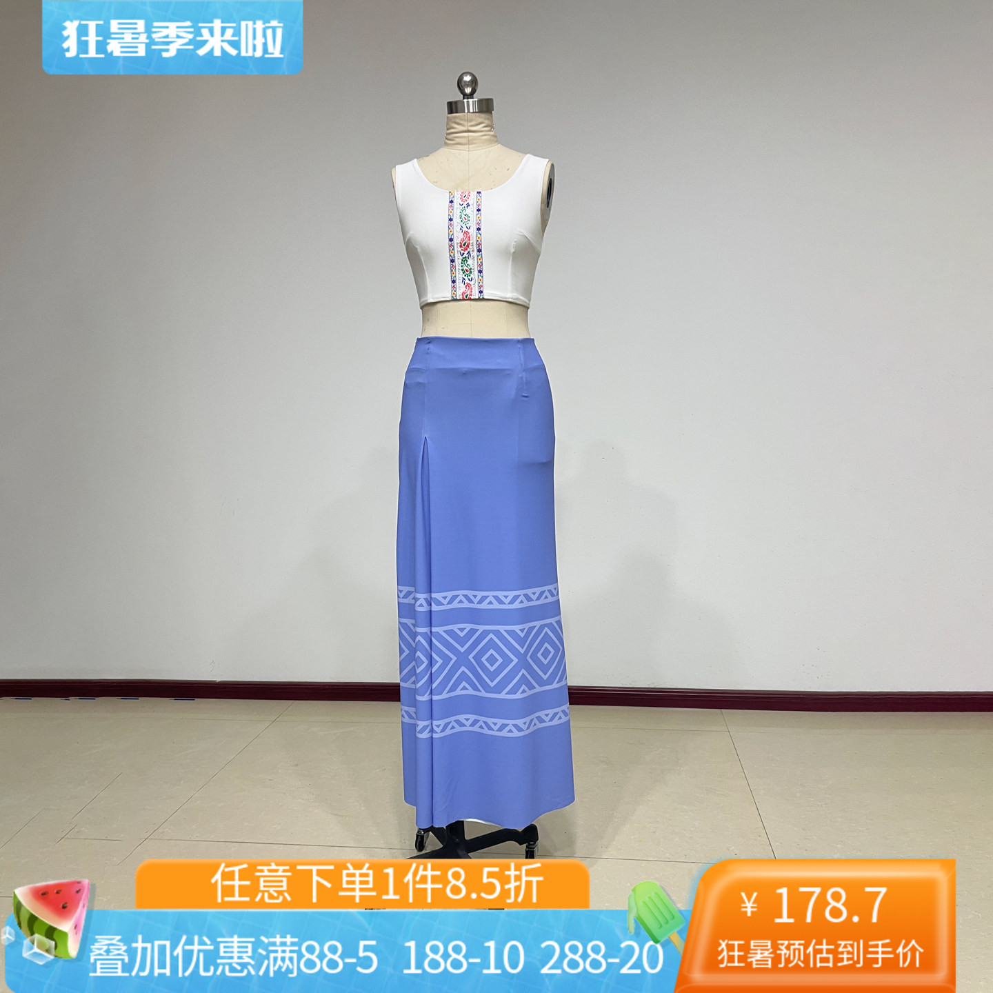 舞研依库傣族舞蹈服装女课堂练习