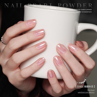 海莉月光粉裸色显白手工穿戴甲