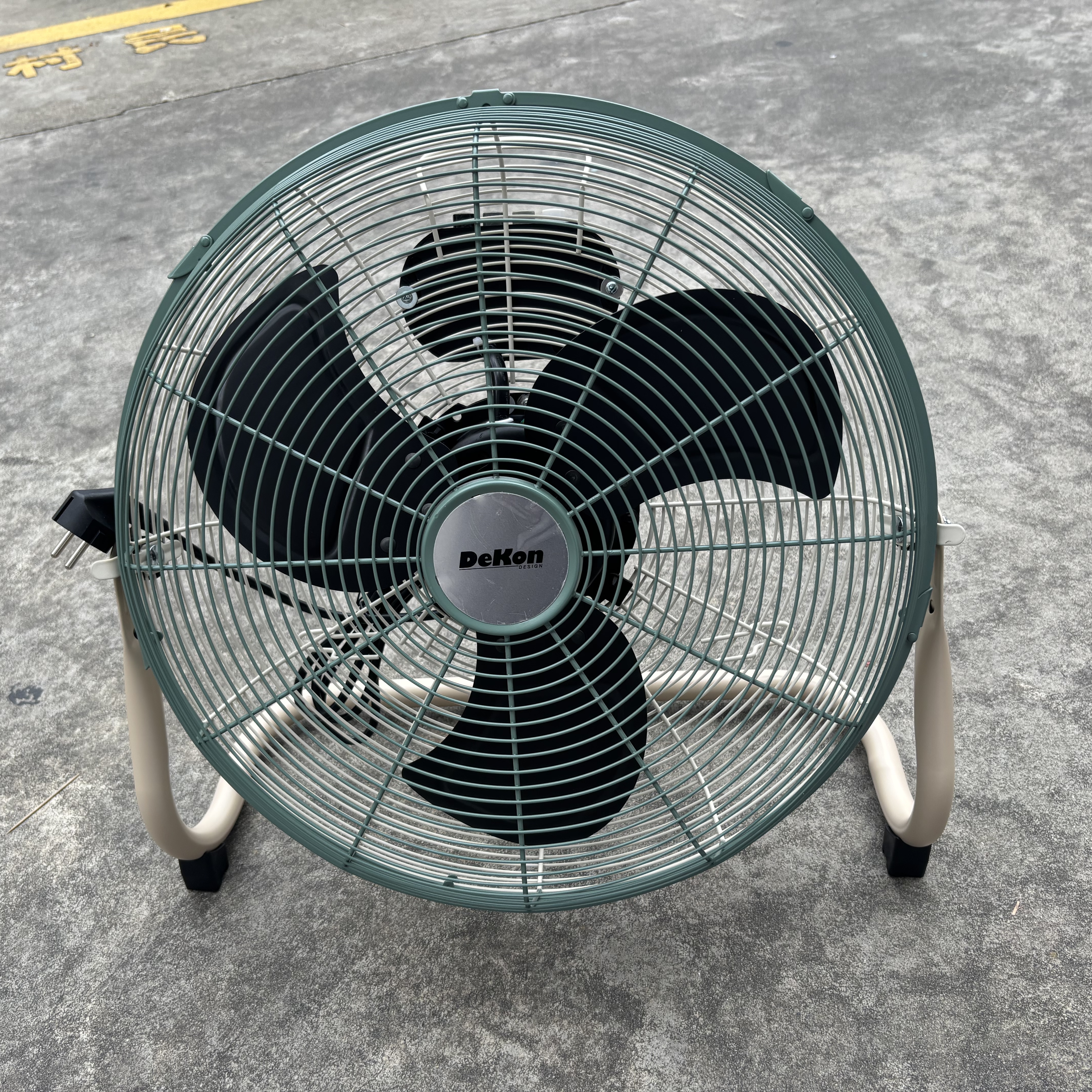 出口趴地扇纯铜电机强力工业电风扇商用台式落地式爬地风扇家用