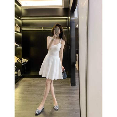 Leathercat夏日绝美小裙子女法式气质高级感收腰显瘦针织吊带裙子