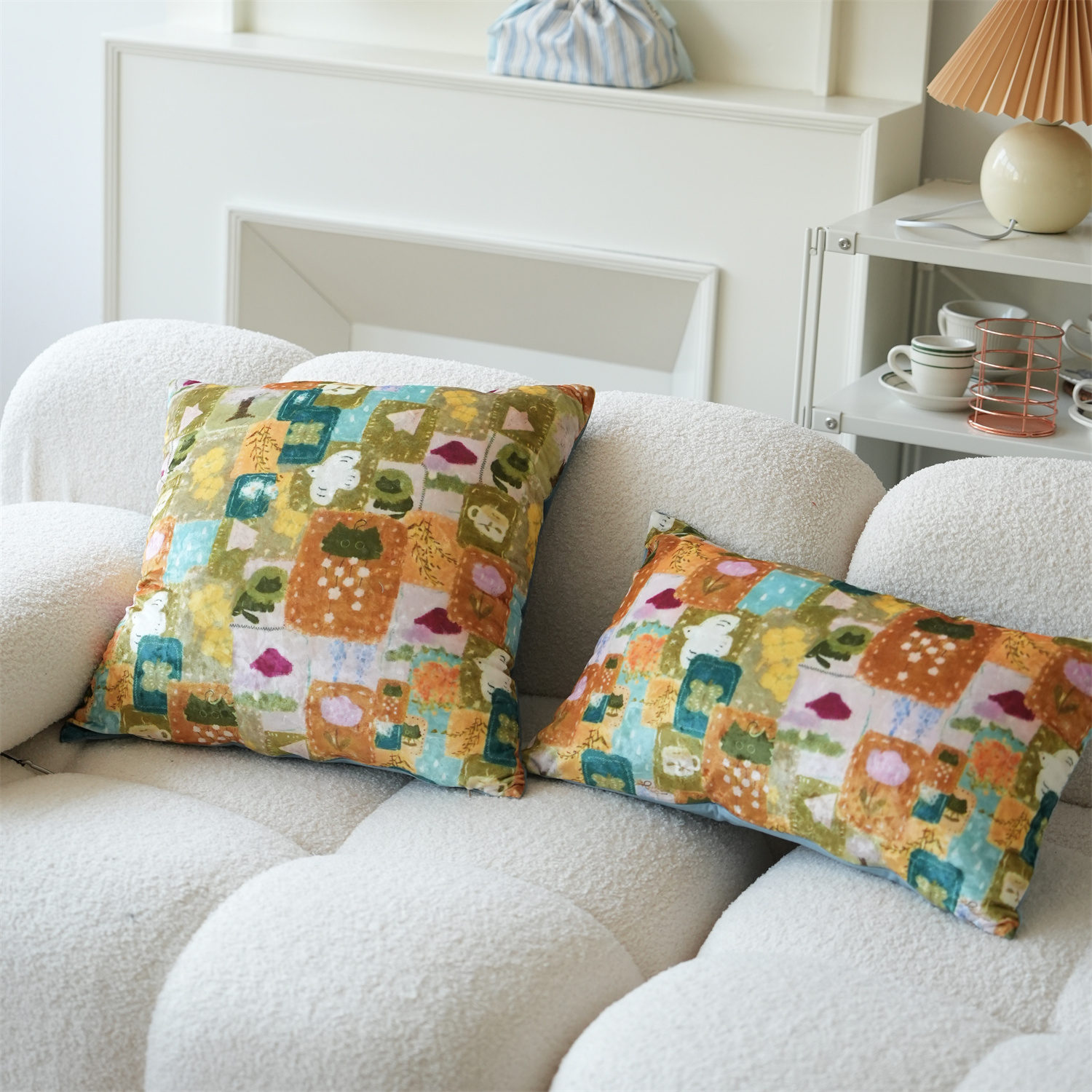 韩风可爱插画抱枕家居沙发靠垫靠枕腰枕