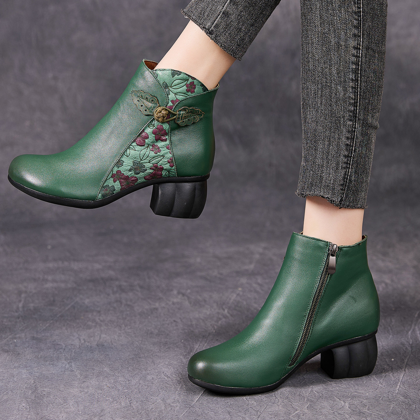 民族风女鞋新款秋冬单靴牛皮复古中式配旗袍粗跟印花时尚妈妈靴子