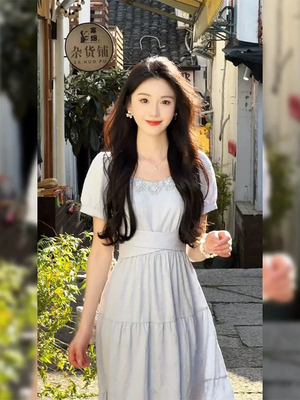 法式温柔甜美风短袖连衣裙女2025夏季新款收腰系带显瘦长裙设计感