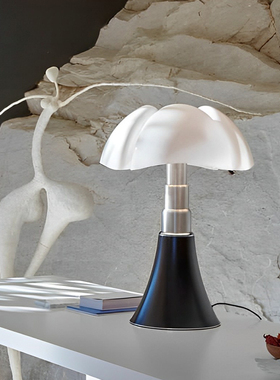 sort意大利martinelli luce蝙蝠台灯北欧现代经典设计Pipistrello