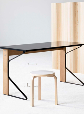 sort芬兰Artek简单橡木书桌北欧简约设计书房桌子黑色Kaari Desk