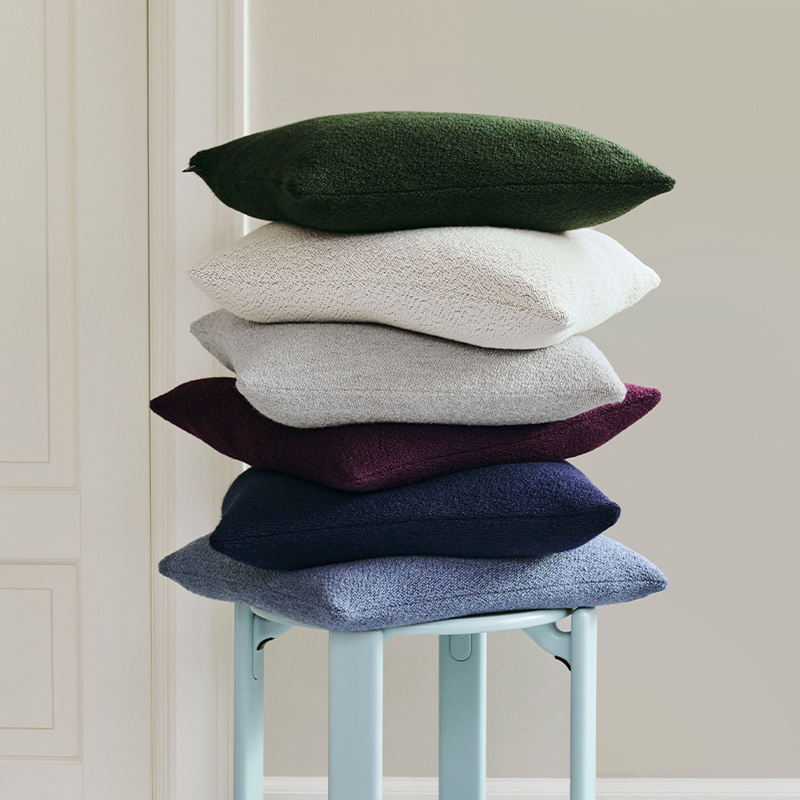 HAY纯色羽绒抱枕客厅沙发靠垫