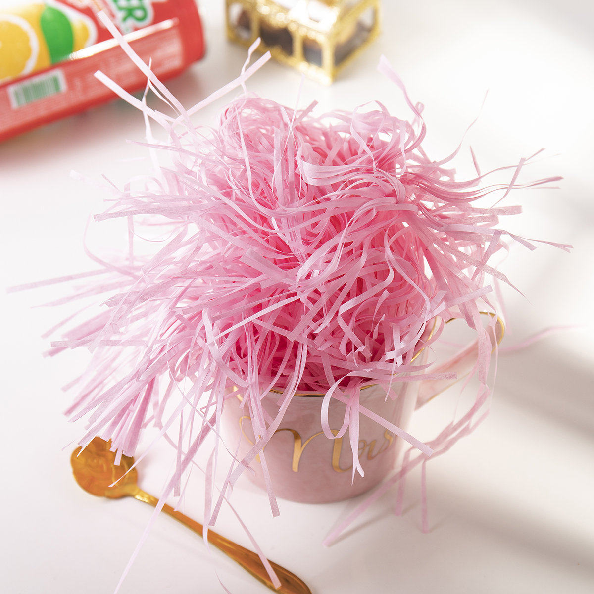 马卡龙色纸装饰铺垫米白喜糖盒