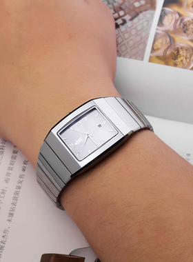 钨钢手表男方形防水时尚潮流日历简约商务休闲表盘石英腕表男灰色