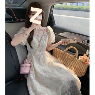 碎花连衣裙女收腰甜美显瘦a字裙温柔风时尚 2025夏季 法式 新款 韩版