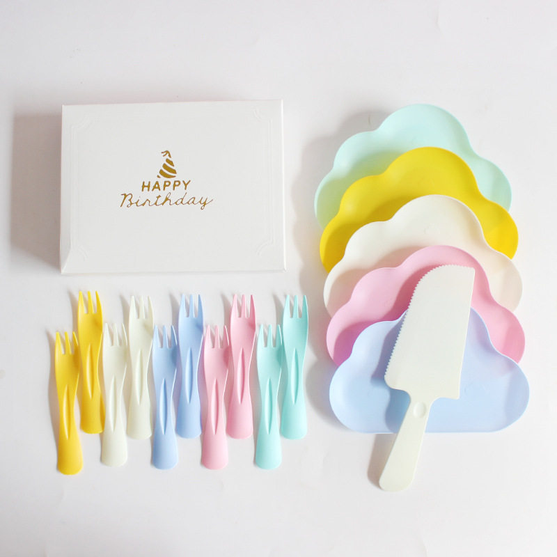 生日蛋糕盘子一次性纸盘刀叉套装高档水滴形餐盘碟子托盘餐具盒装,餐饮具,可降解餐具/环保餐具,淘宝优惠券,粉丝福利购,淘宝优惠卷