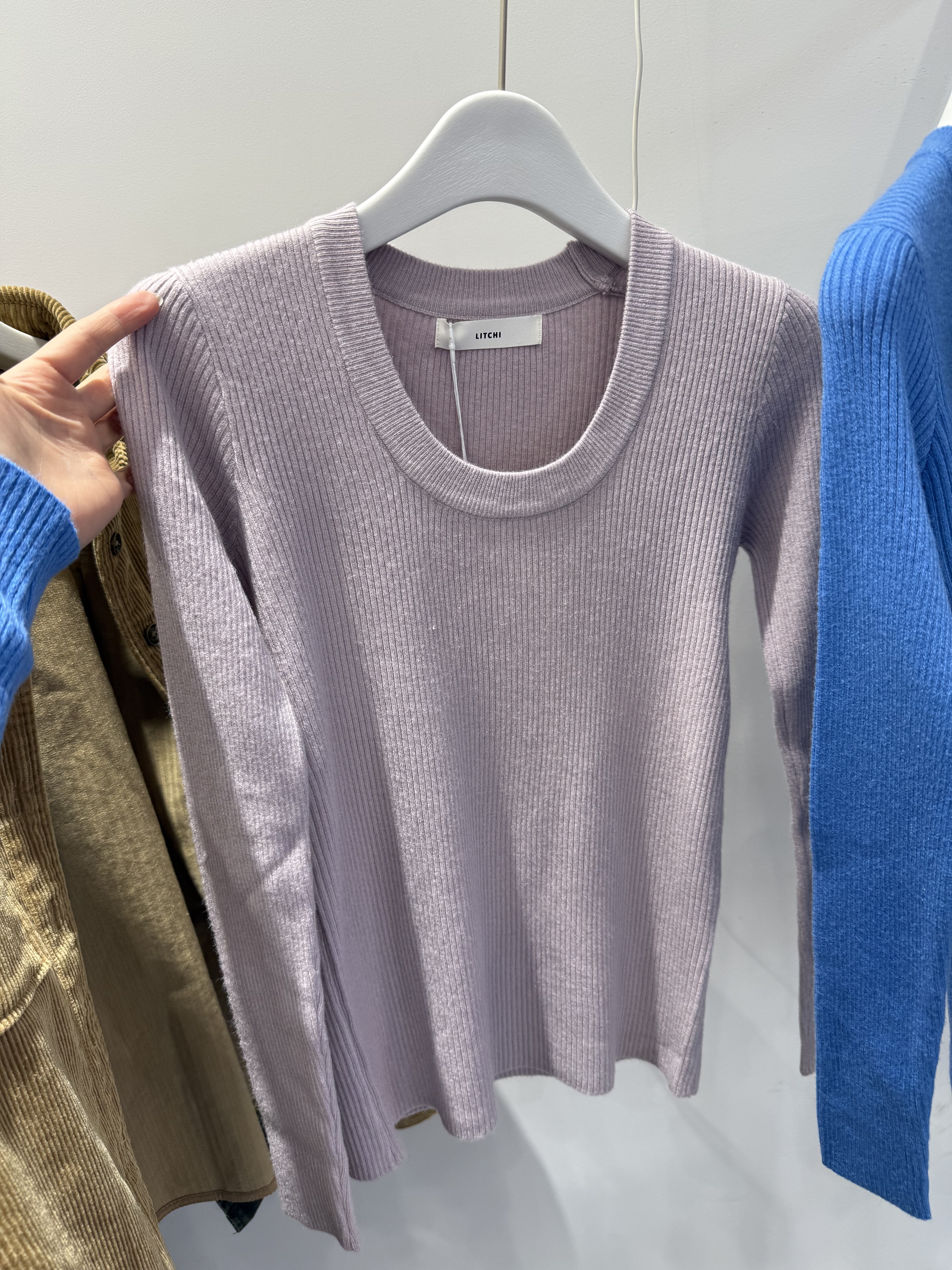 Litchi荔枝66138露丝美女感纯欲鹅蛋领绵绵针织打底衫