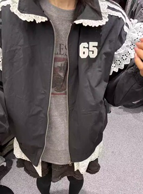 DUODUO 翻领蕾丝花边三杠边条后背字母夹棉风衣外套棉服